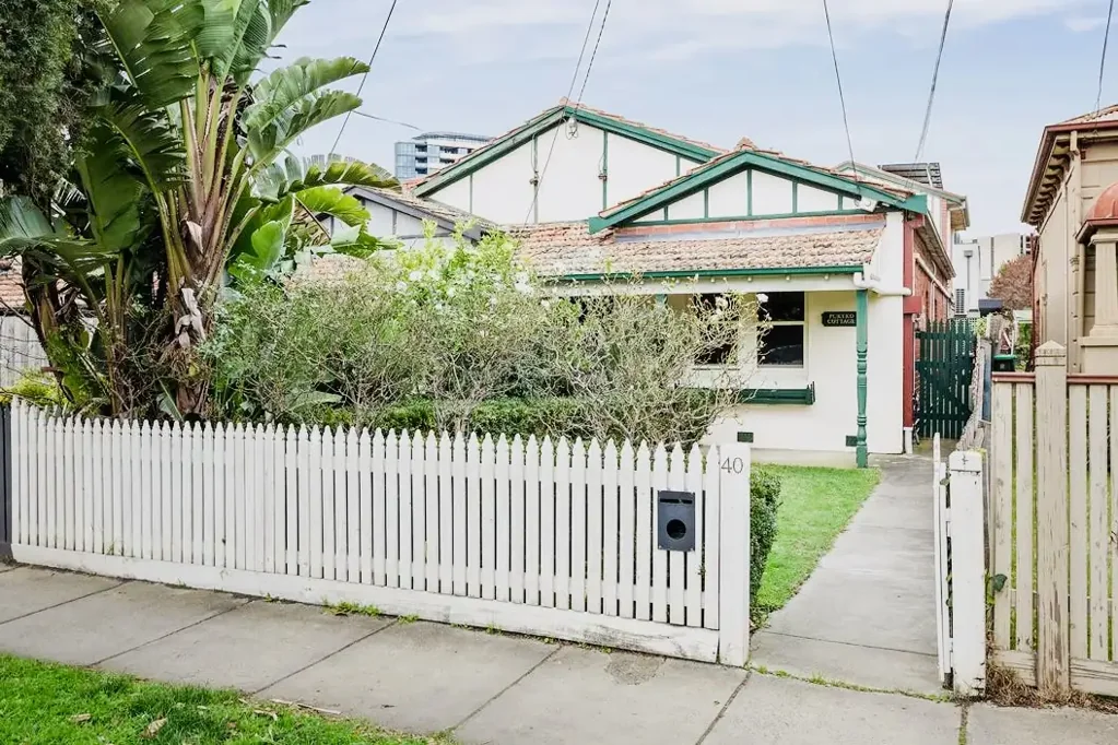 Spacious Family Home in Prime Caulfield North Location