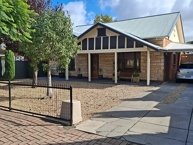 St Morris 4Zimmer Character Sandstone Bungalow