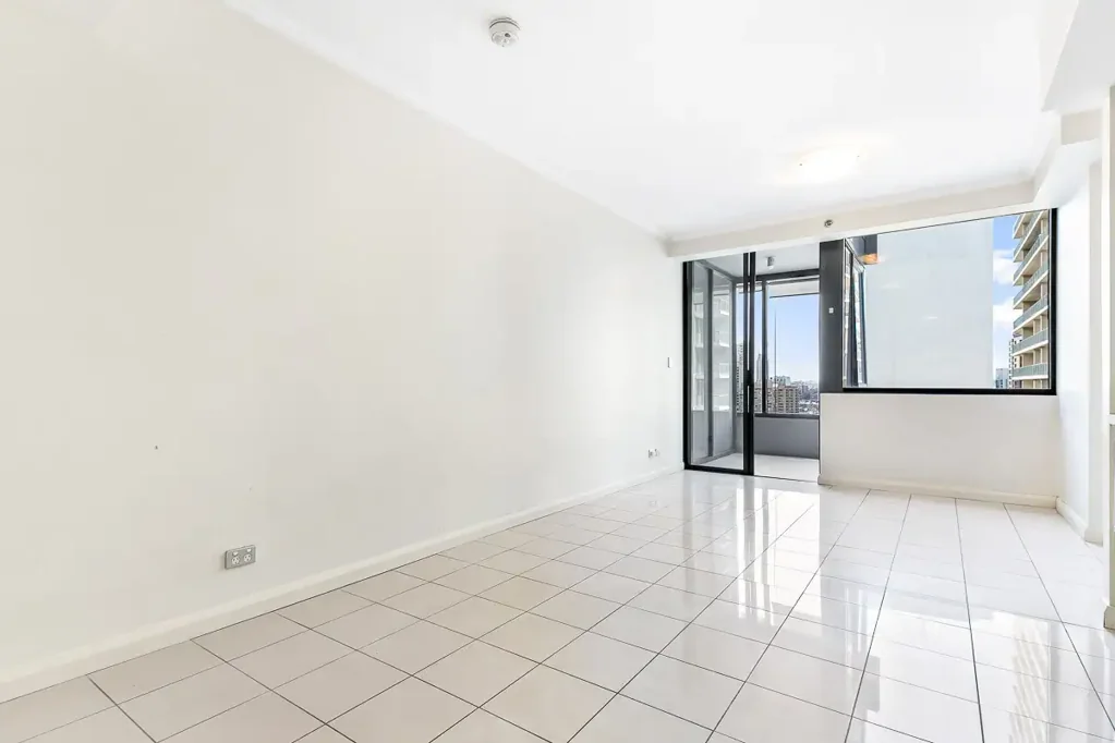 Prominent & Modern Inner City Studio in the Sydney CBD For Lease