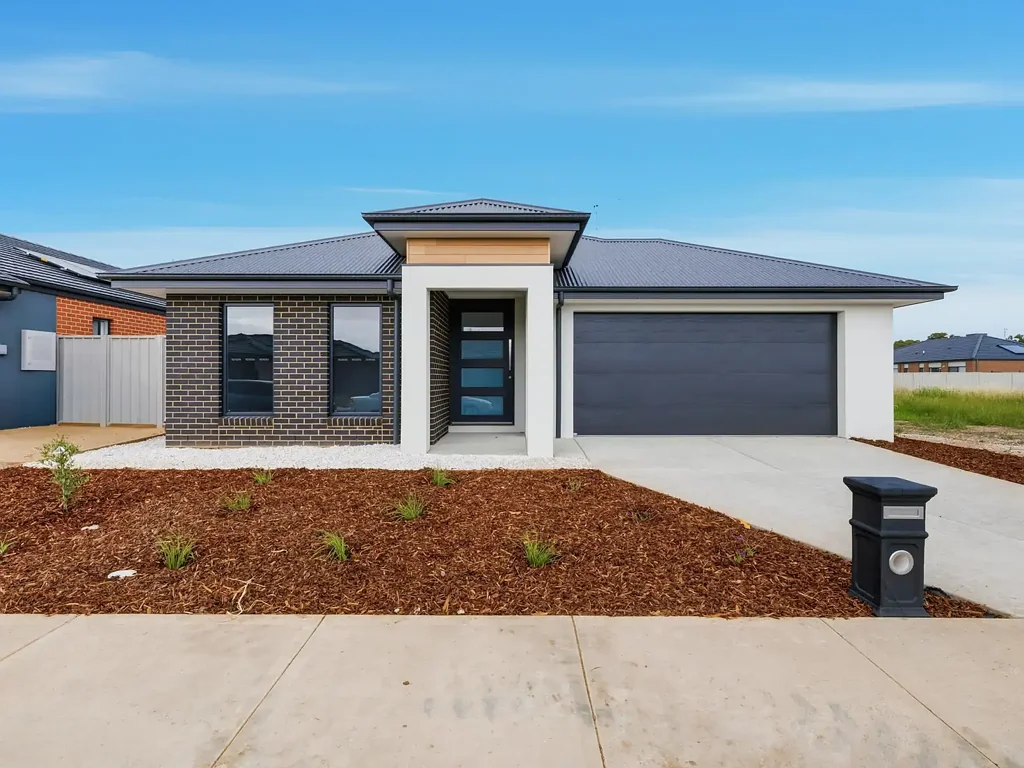 BRAND NEW FAMILY HOME IN POPULAR LIVINGSTON ESTATE