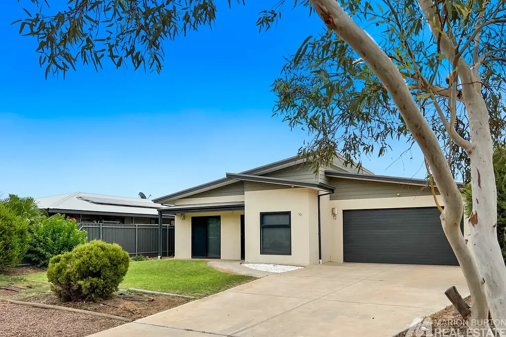 10 Teague Crescent, Larapinta, NT 875