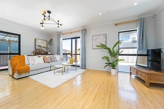 45A Bradbury Road, Botany Downs, Manukau City