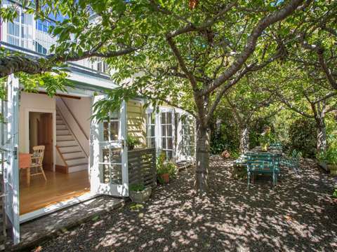 Akaroa 3房  Timeless elegance — Heritage with Harbour views