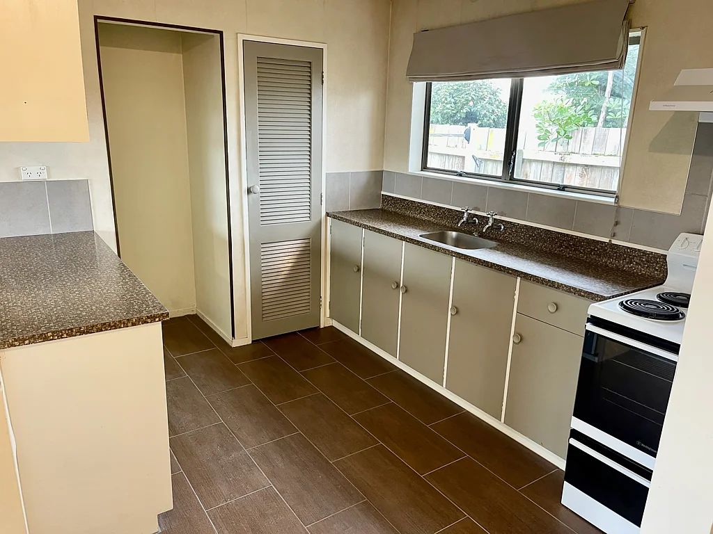 Onekawa 2 Bedroom Vacant & Available- Must Sell!