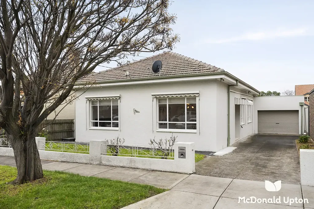 Essendon 4 Bedroom Location, Lifestyle and Mid-Century Appeal