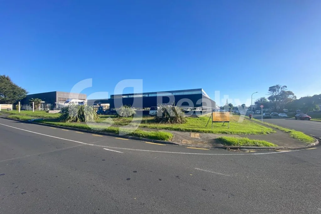 Wiri High Profile Large Office + Warehouse 1728sqm Wiri