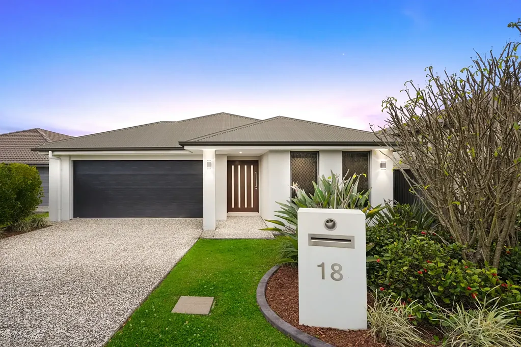 18 Azure Way, Coomera, QLD 4209