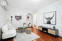 1/3 Erskine Avenue, Reservoir