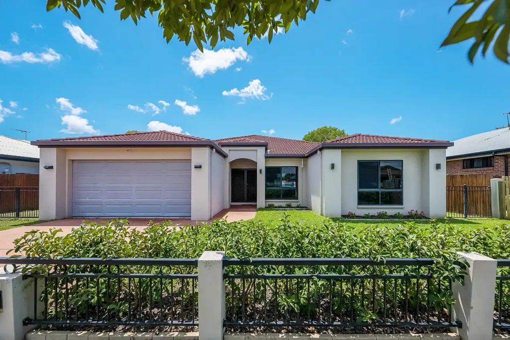 5 Wing Crescent, Mount Pleasant, QLD 4740