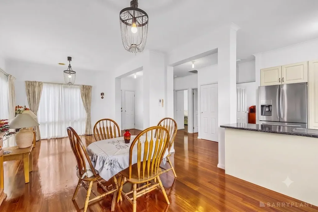 Dandenong 2Kwarto PRIVATE, SPACIOUS & PACKED WITH FEATURES