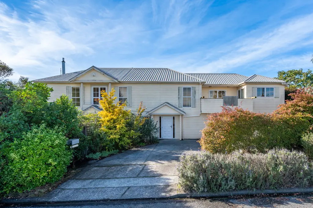 Havelock North 5બેડરૂમ Huge upside with compliance issues