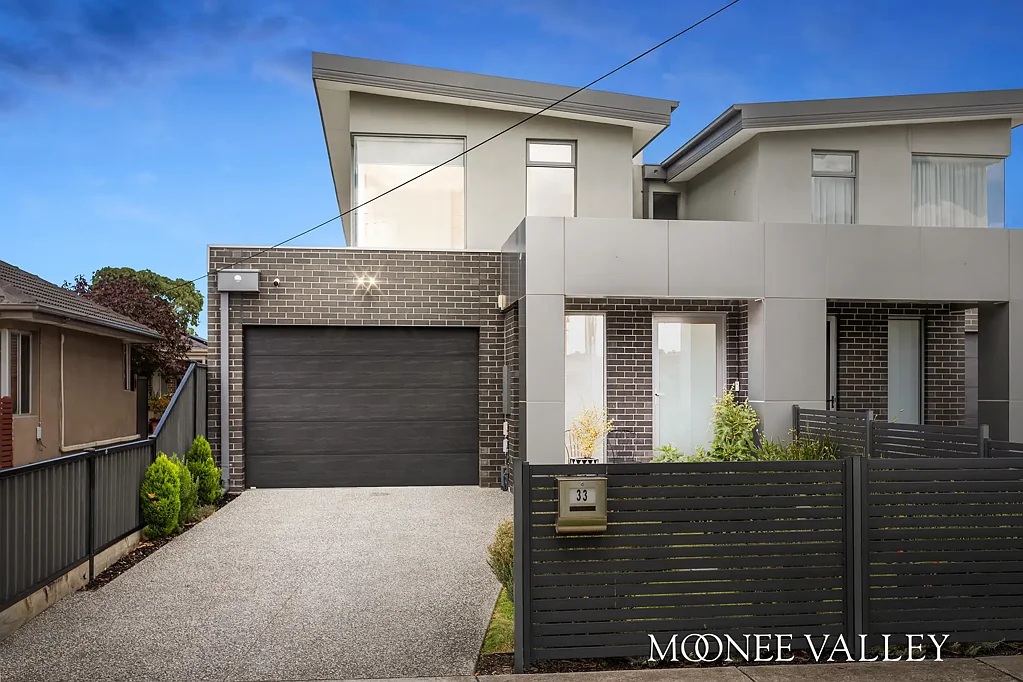 33 Wood Street, Avondale Heights, VIC 3034