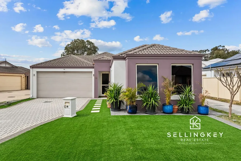 Canning Vale 3Zimmer SellingKey Real Estate presents 13 Belfast Close, Canning Vale!