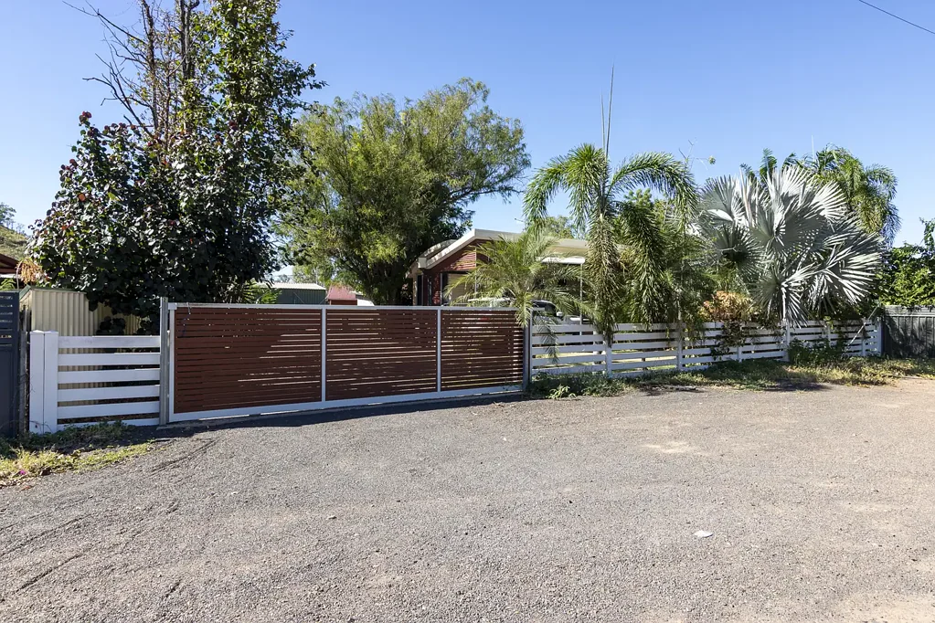 Kununurra 4Moenga Rare Dual-Property Block!