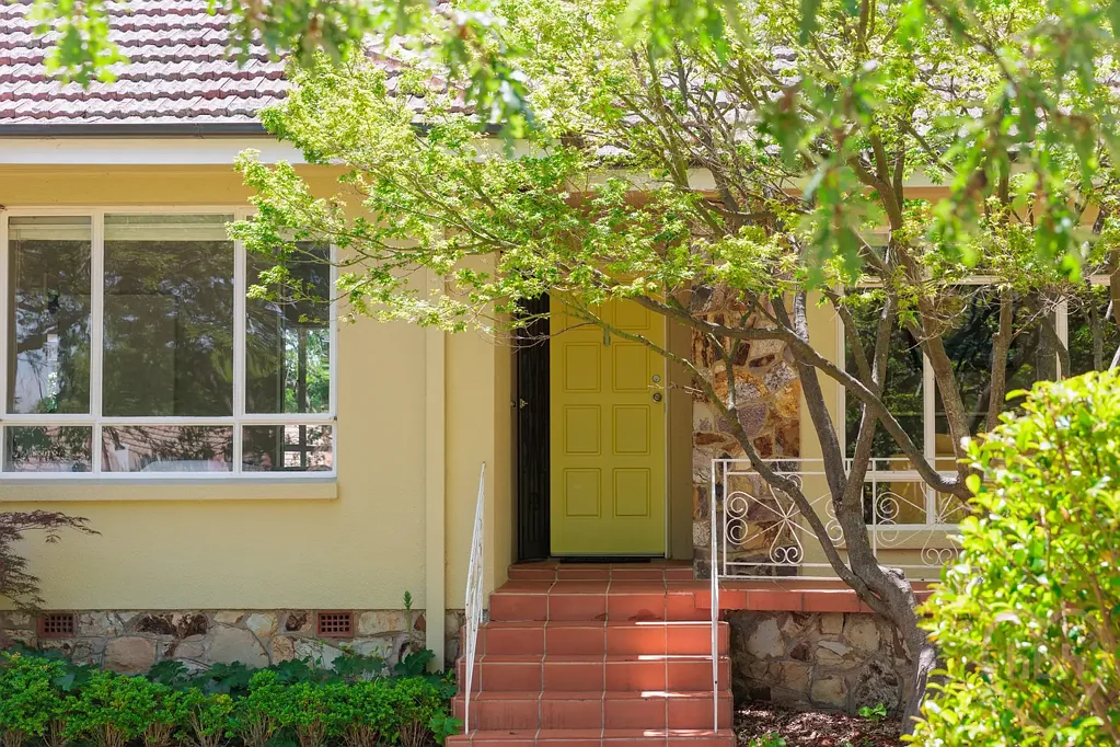 5 Toolambi Street, Narrabundah, ACT 2604