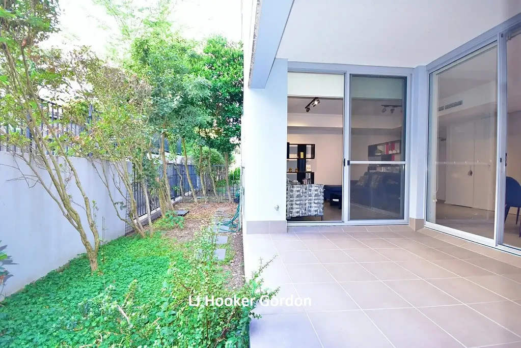 North Facing Courtyard Apartment Home