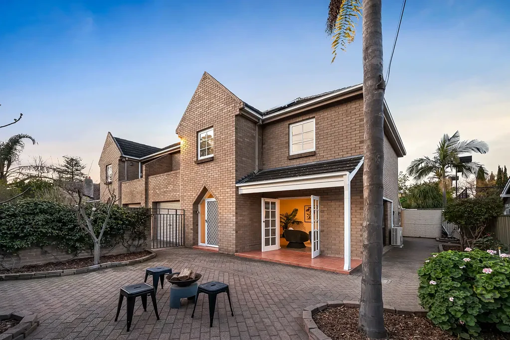 Walkerville 4房  Blue-Chip Prestige, Low-Maintenance Lifestyle
