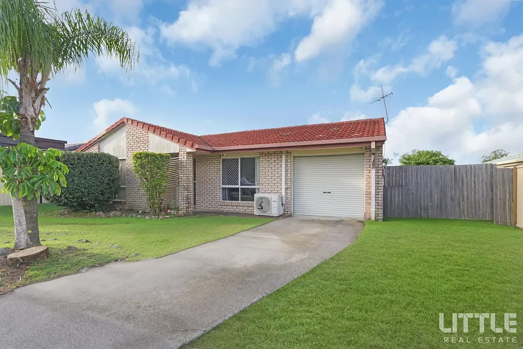 Boronia Heights 4બેડરૂમ A great opportunity for those looking to do some work to create a fantastic family home