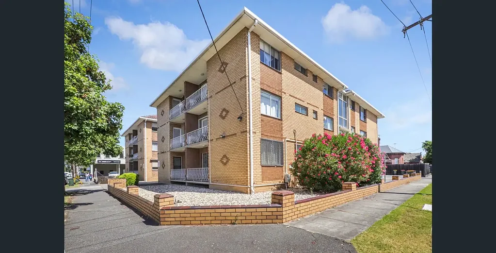 Renovated 2-Bedroom Apartment in Prime Moonee Ponds Location
