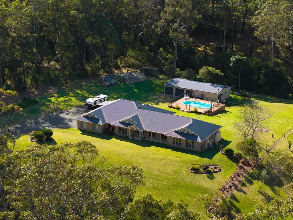 Surf Beach 7Moenga The Manor – A Rare Private Estate Moments from Batemans Bay
