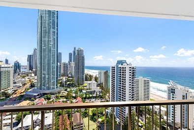 Surfers Paradise 1ਬੈੱਡਰੂਮ High Floor, Ocean views, Renovated North facing in Surfers Century