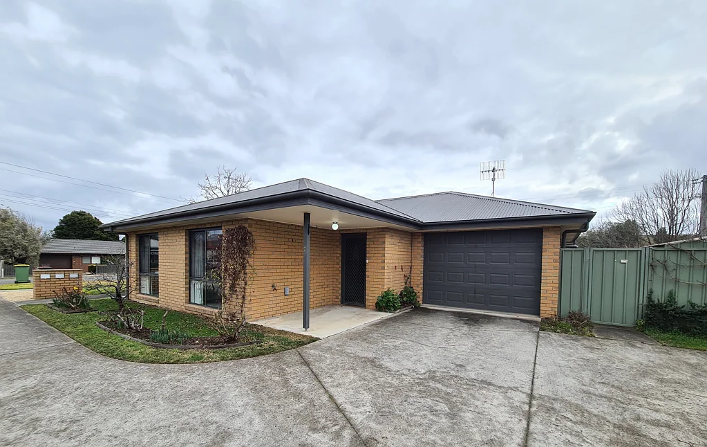2/17 Shamrock, Alexandra, VIC 3714