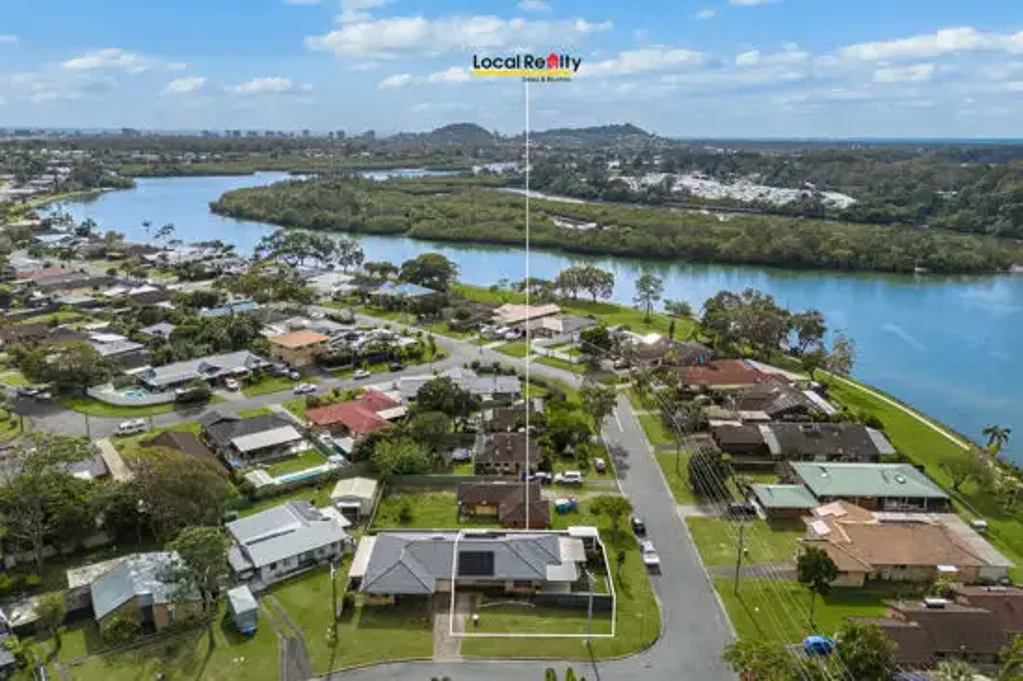 Tweed Heads West 2Zimmer Riverside Duplex - Corner Block Position - More Than Meets the Eye