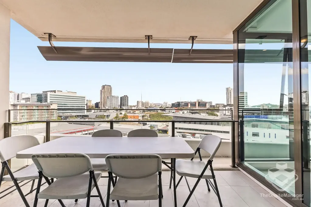 Newstead 1房  Modern 1 Bedroom Unit - Large Balcony with Scenic Views