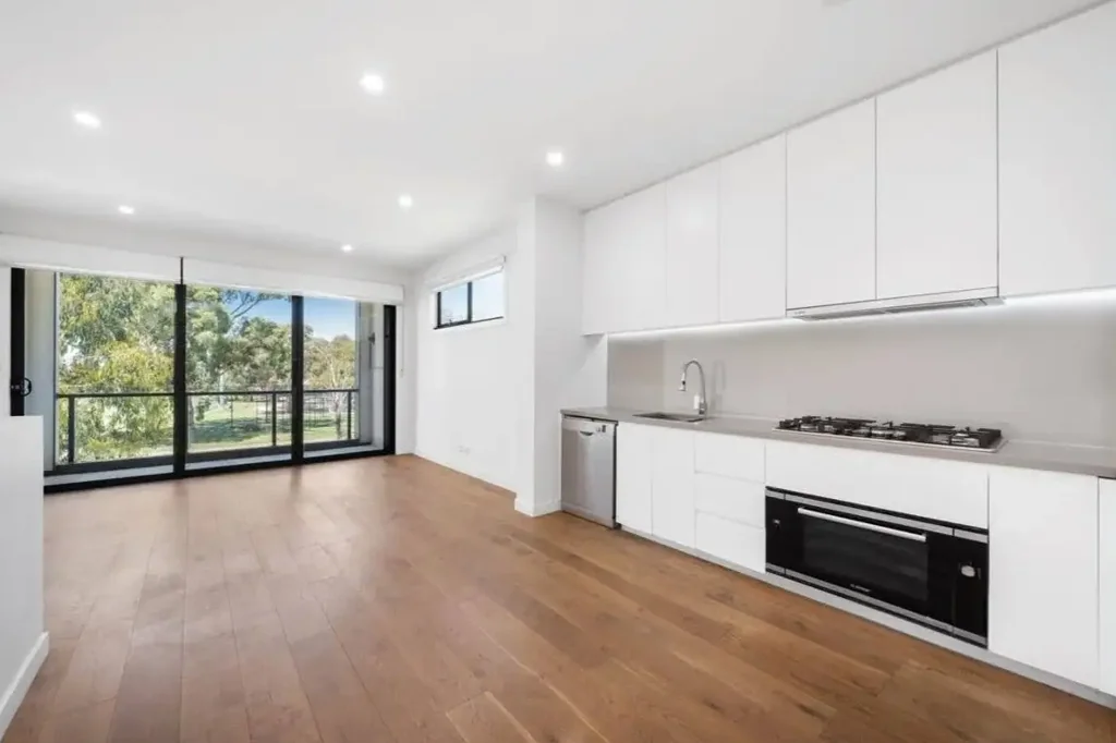 Townhouse living with parklands at your doorstep