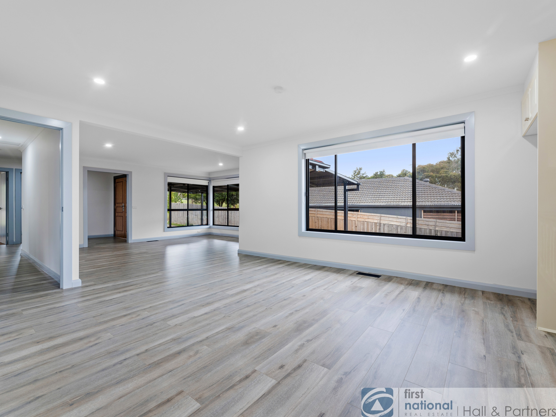 162 JAMES COOK DR, ENDEAVOUR HILLS VIC 3802, 0 રૂમ, 0 બાથરૂમ, House