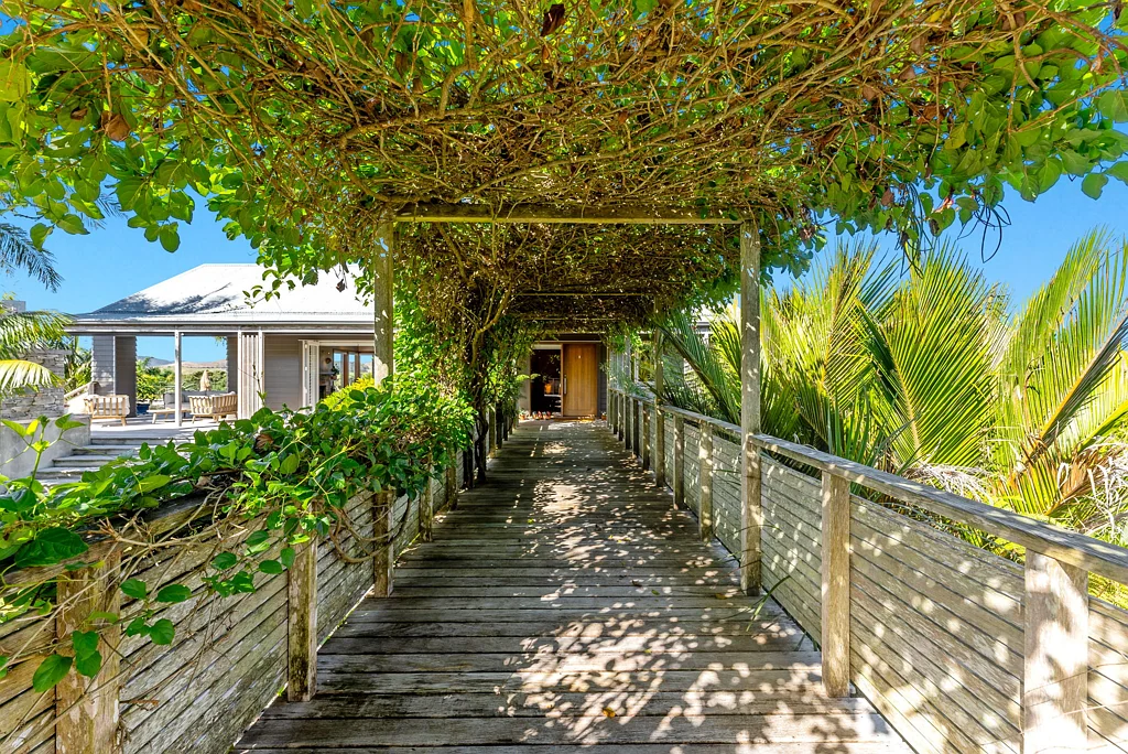 Kaiwaka 3Zimmer Coastal Retreat - Two Dwellings