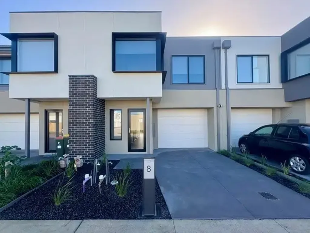 BRAND NEW DOUBLE STOREY TOWNHOUSE!