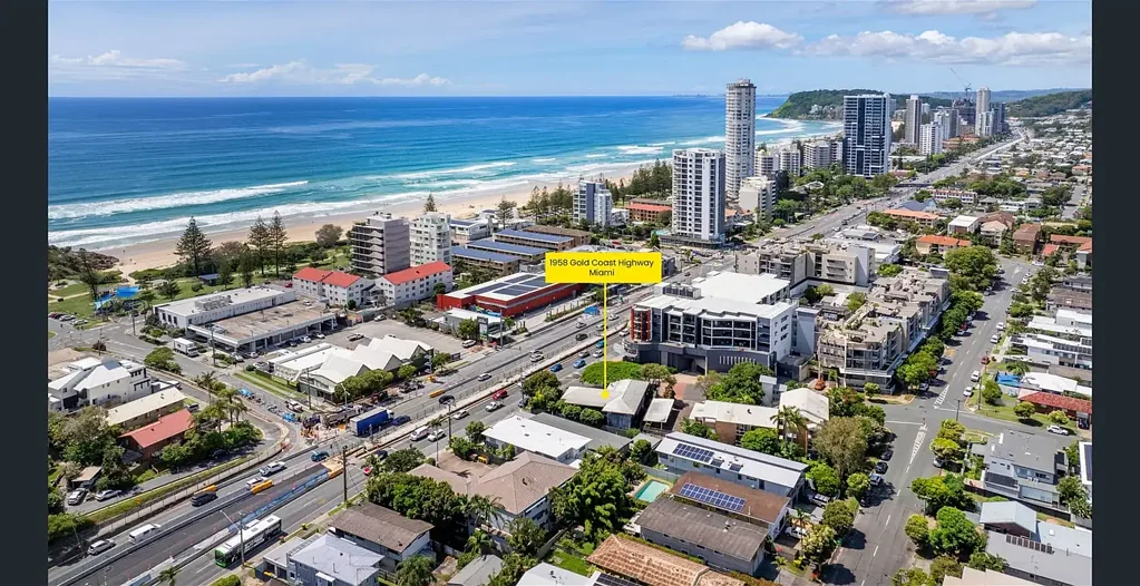 Fully Furnished 2-Bedroom Beachside Unit - Miami (Next to Miami One shopping centre)