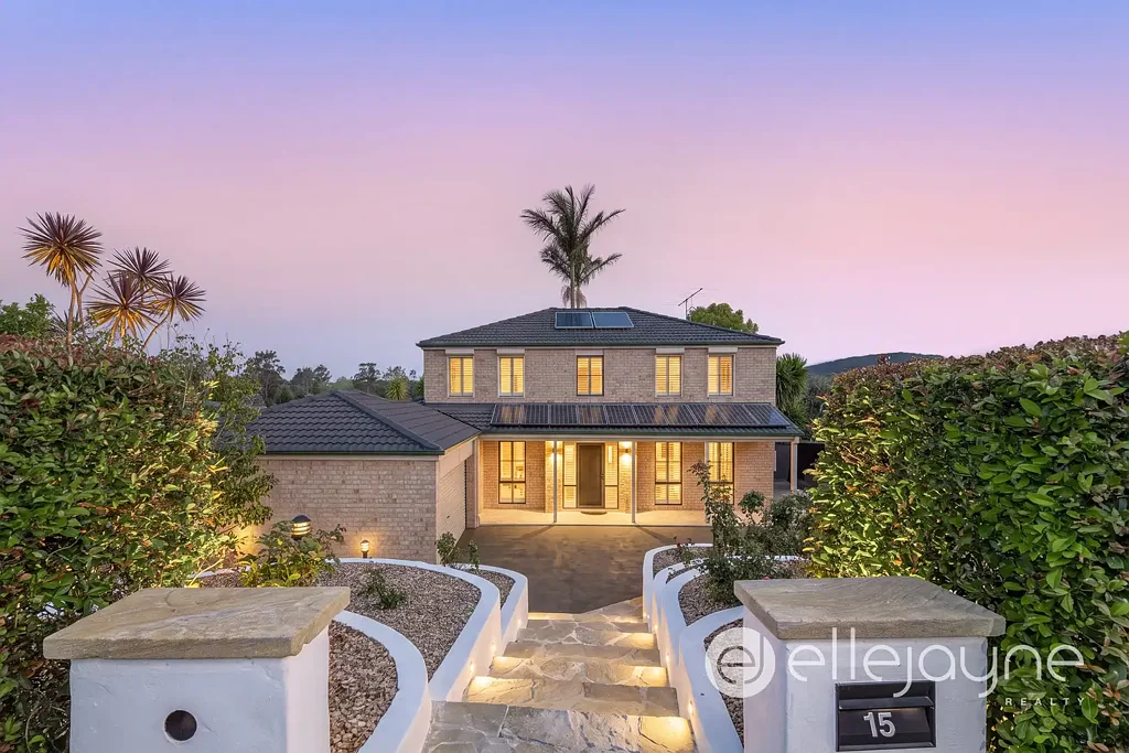 Cooranbong 4Kwarto GRAND, FOUR-BEDROOM HOME WITH LIFESTYLE VIBE ON PEACEFUL 744M2 BLOCK - COORANBONG