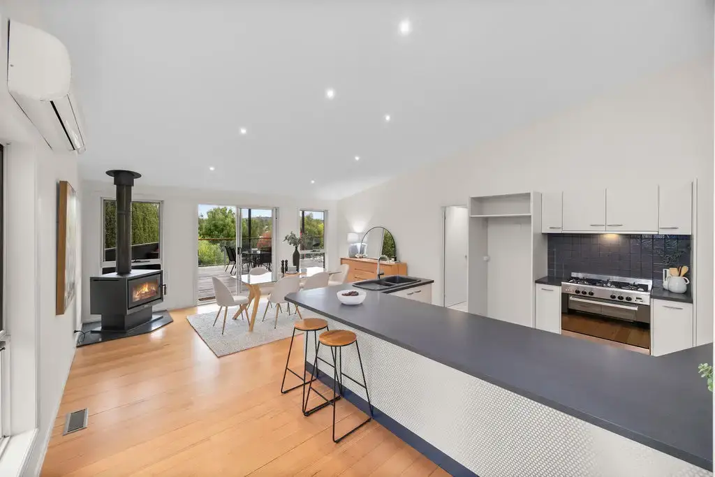 Buninyong 3ਬੈੱਡਰੂਮ Breathtaking Family Home In Quiet Court Position