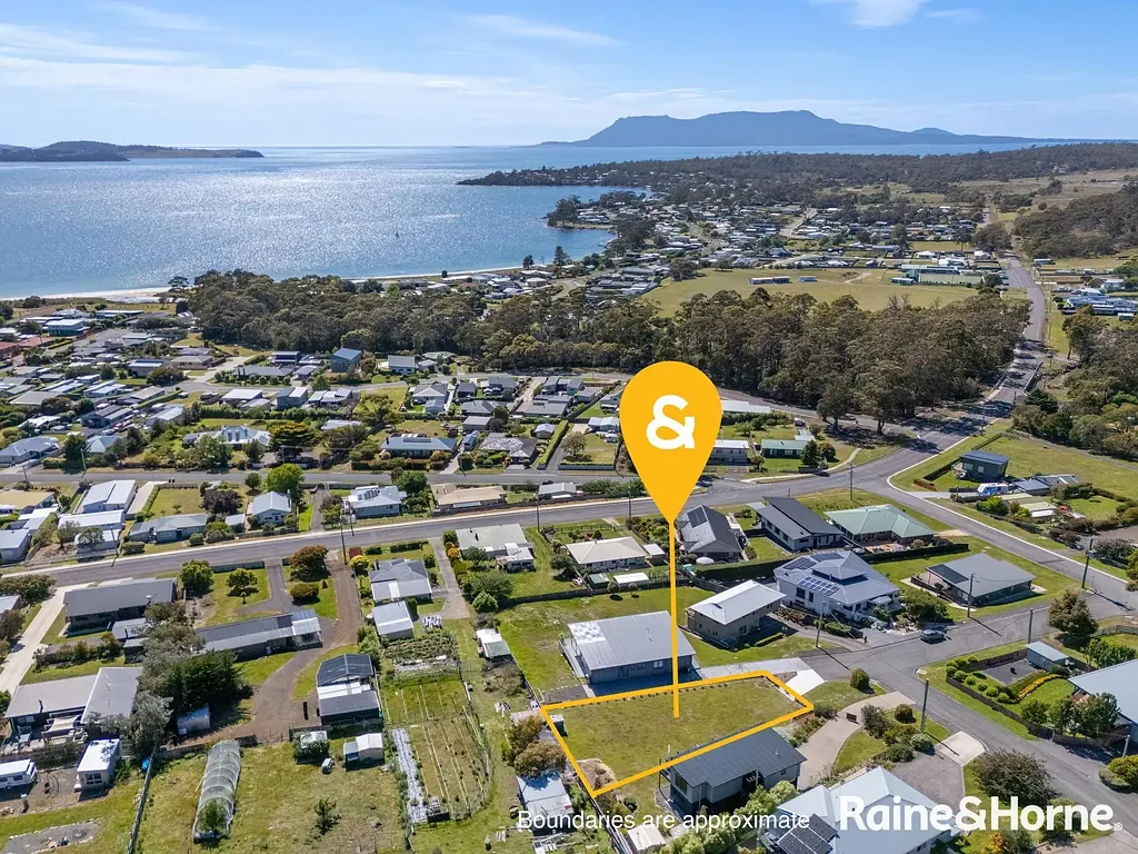 Orford Quiet Cul-de-Sac Living With Views!