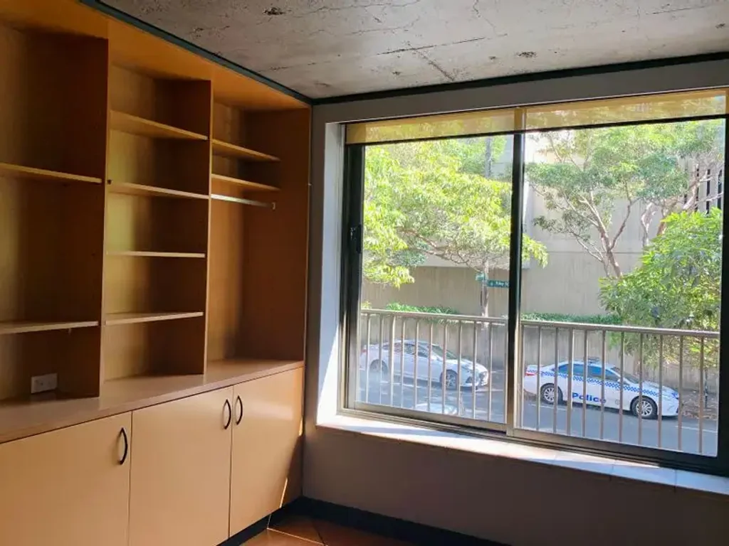 Two Bedroom Apartment in  Surry Hills