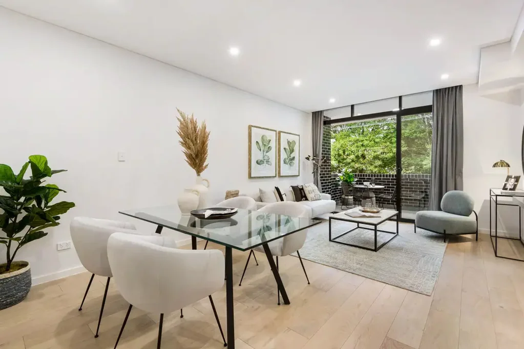 HOLDING DEPOSIT RECEIVED