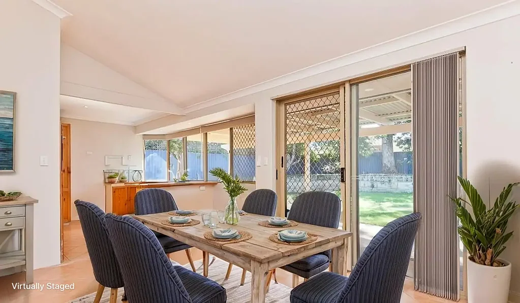 Heathridge 3ਬੈੱਡਰੂਮ Parkside Living in the Heart of Heathridge