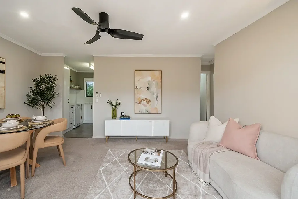 Scarborough 2Zimmer RENOVATED BAYSIDE APARTMENT WITH WALK-TO-WATER LIFESTYLE