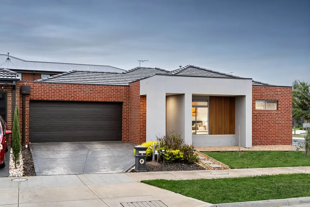 2 Potter Circuit, Mickleham, VIC 3064