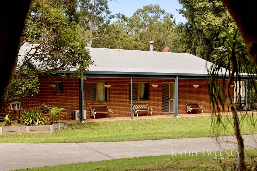 Morayfield 4部屋 Acreage Living with Space, Shed & Endless Potential