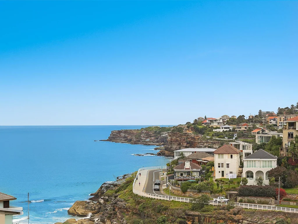 Top floor coastal retreat moments from Tamarama Beach