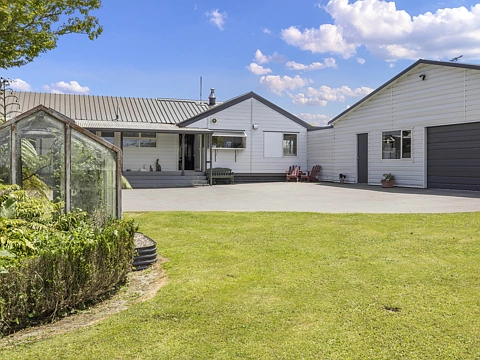 Stratford 3房  A Beautiful Home With Extras Galore
