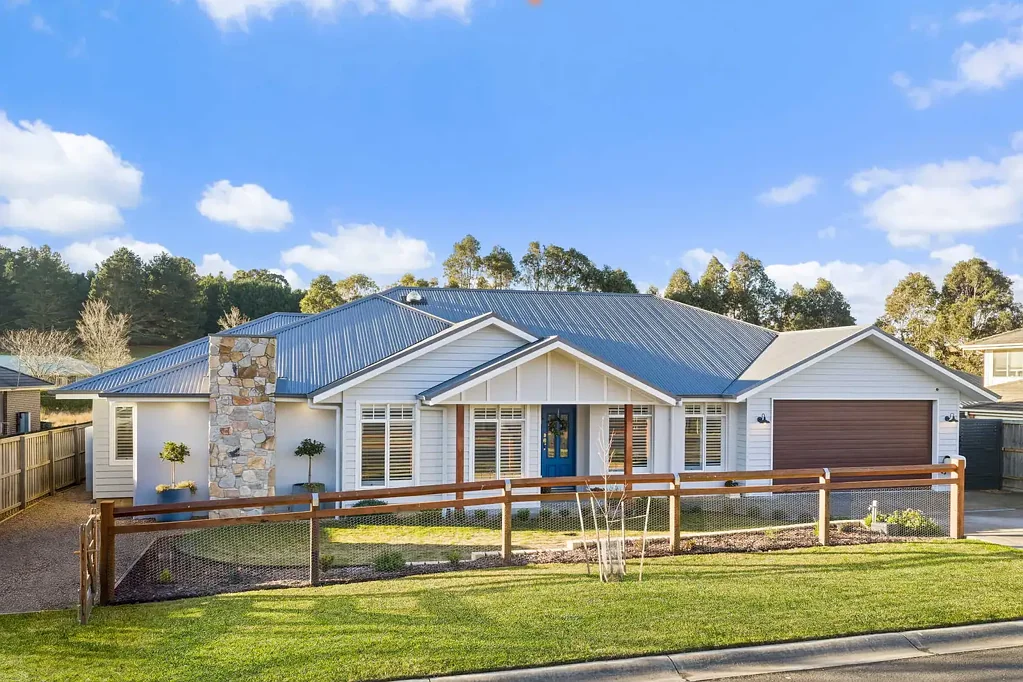 Moss Vale 4 Slaapkamer Exceptional Family Living with Premium Inclusions