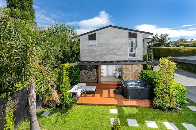 26 Asbury Crescent, Campbells Bay, North Shore City