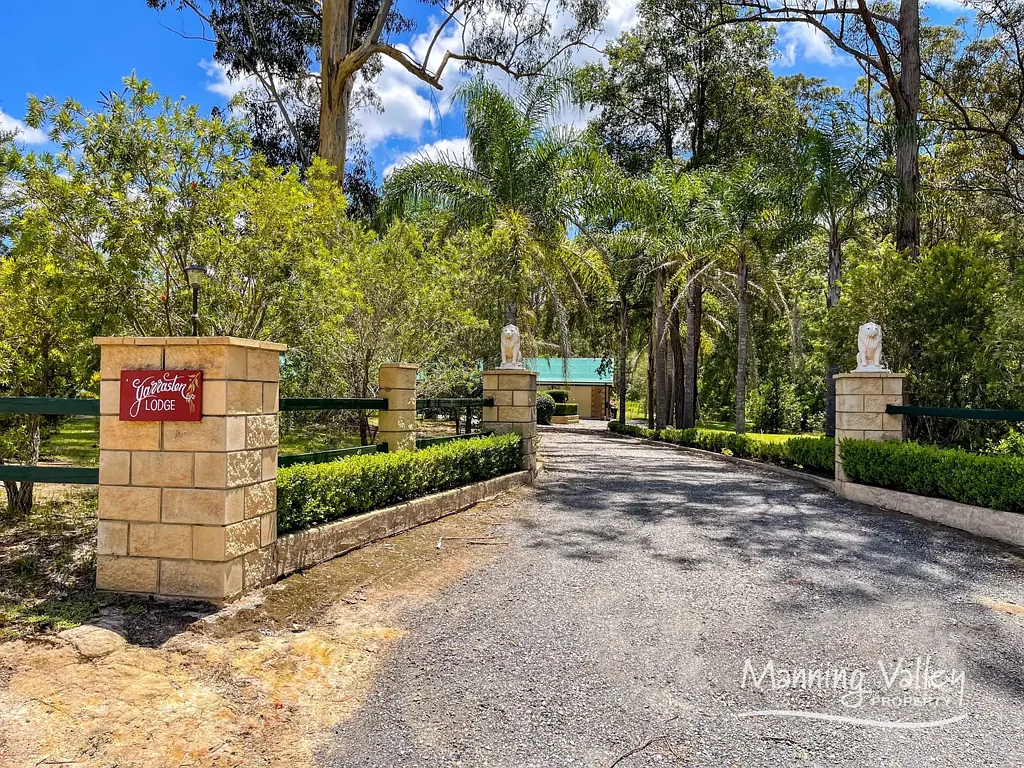 Taree 5침실 Nature Meets Luxury: Expansive Family Home on Peaceful Acreage