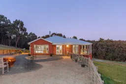 115 Aubreys Road, Magpie