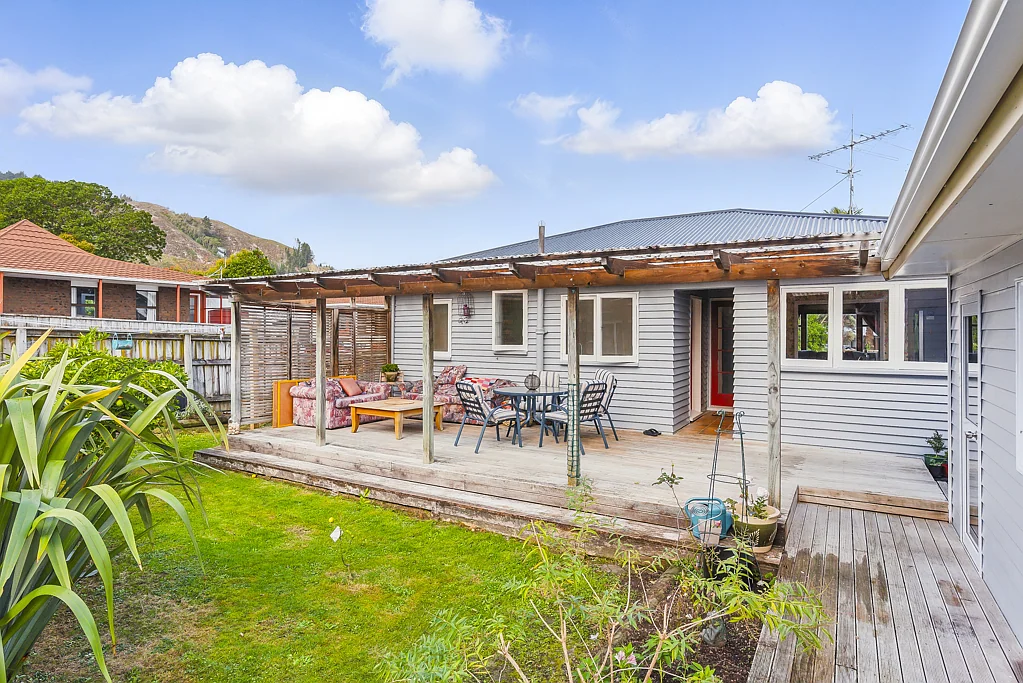 Waikanae 2ਬੈੱਡਰੂਮ Versatile living on full-sized section