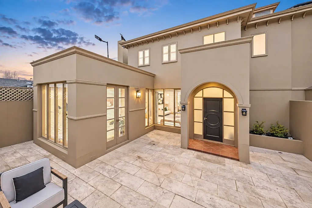 Brighton 3Phòng ngủ Beachside Prestige on the Coveted Golden Mile